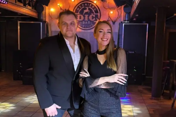 Dzīvās mūzikas vakars DIČ BAR